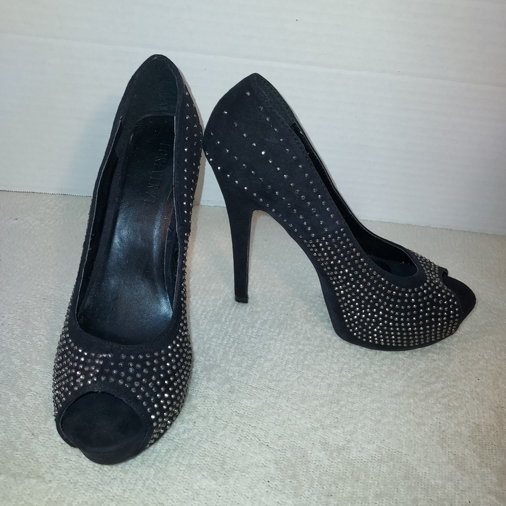 Forever 21 Studded Open Toe Stilettos size 8